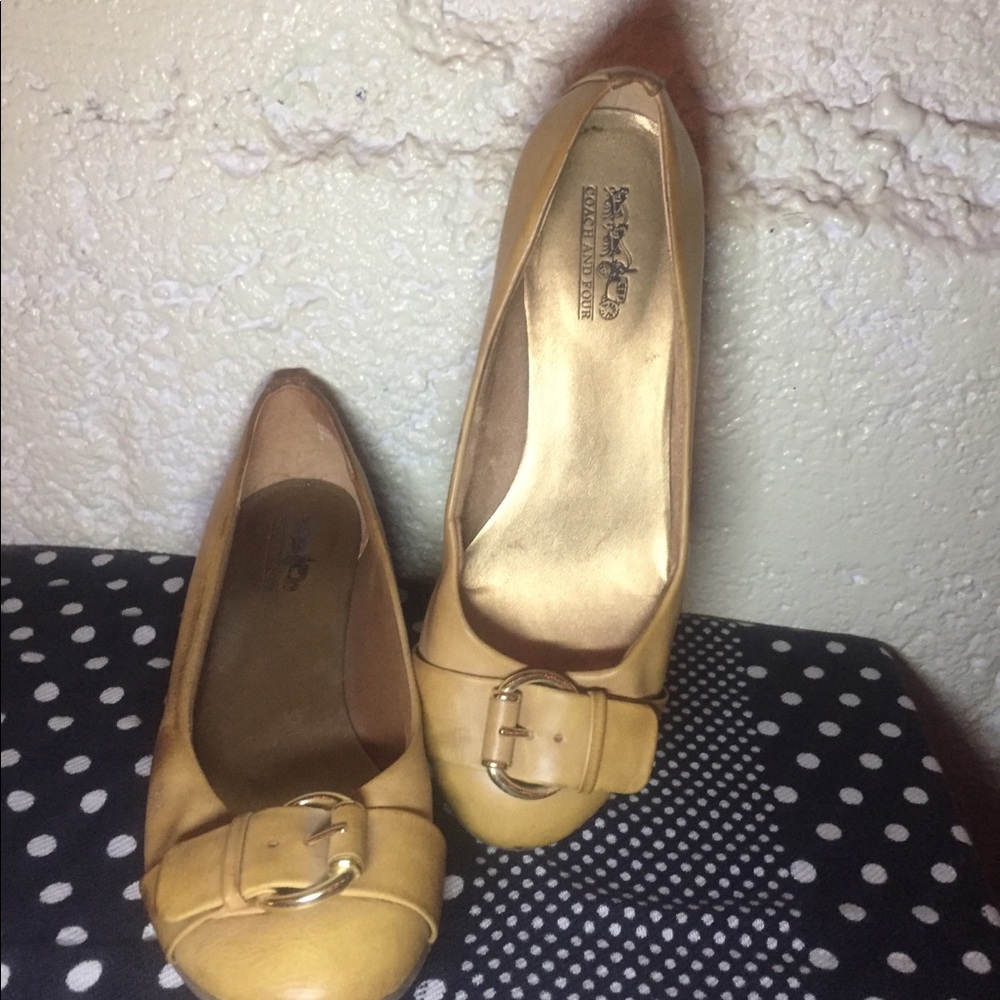 Used flats Couch and four